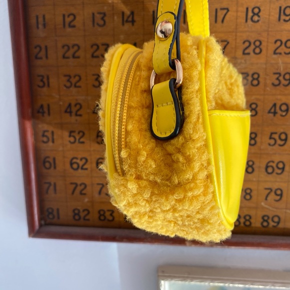 Smiley face kids bag with chain - Picture 6 of 9